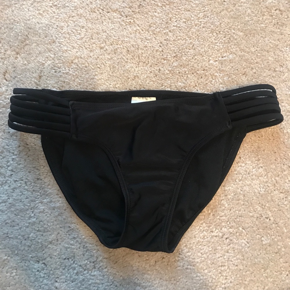 Bikini bottoms